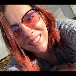 Meet your Posher, Pamela